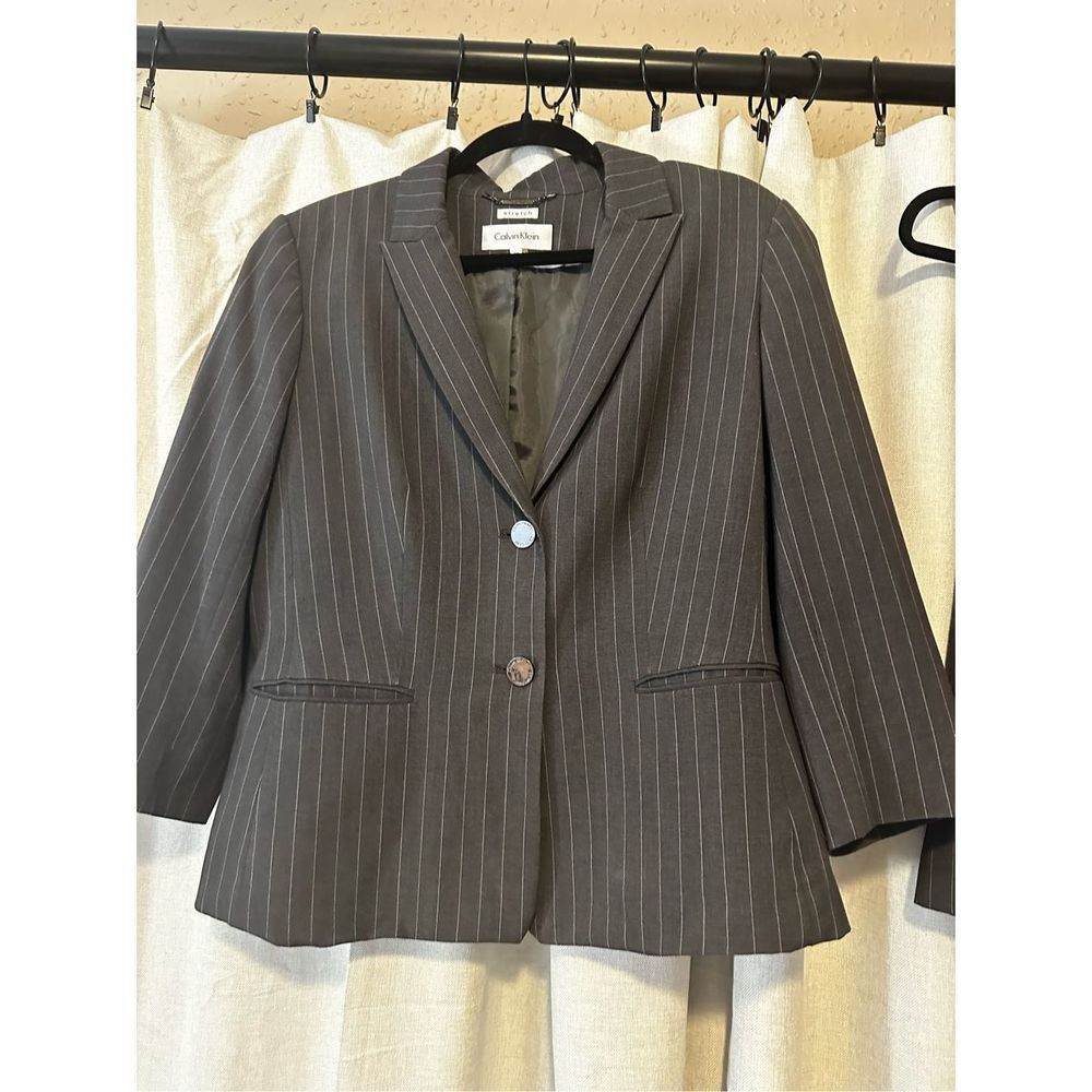 Calvin Klein 10P Gray White Pinstripe Suit Separates  Suit Jacket Blazer Shell S